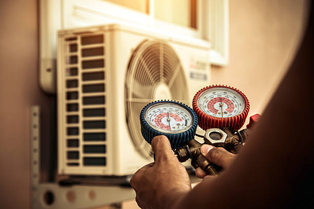 Professional Hvac technician working in Wixom, MI